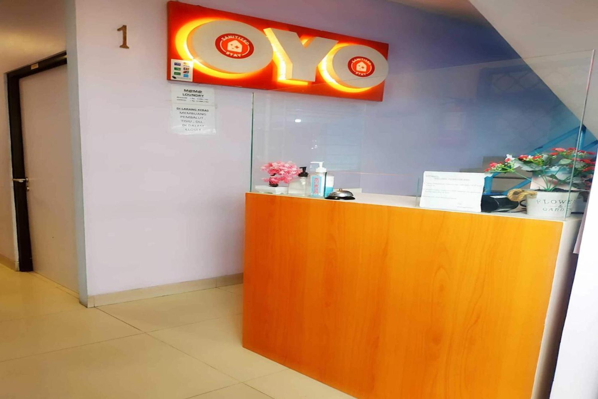Oyo 478 Balcon Biru Hotel Jakarta Bagian luar foto