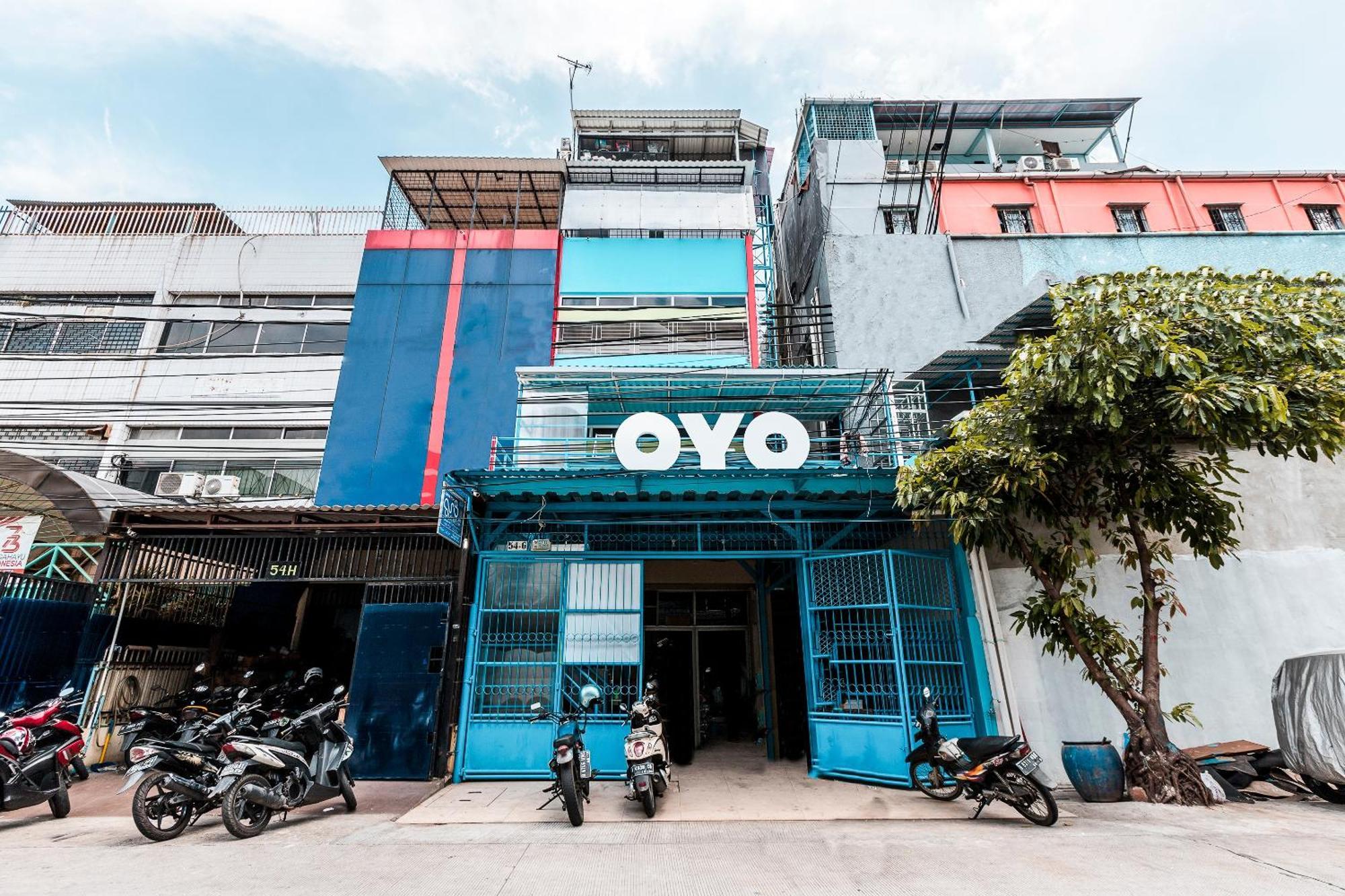 Oyo 478 Balcon Biru Hotel Jakarta Bagian luar foto